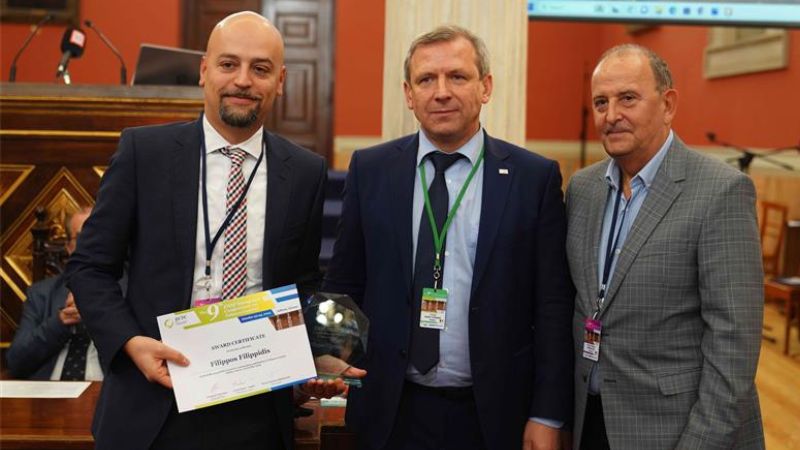Dr Filippos Filippidis receives award for excellence in tobacco control - preview image