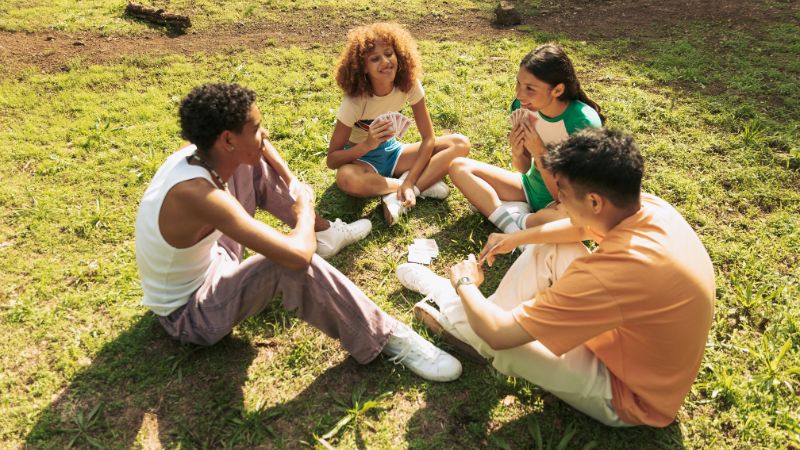 Smoking before the age of 18 increases the risk of developing respiratory symptoms in your 20s - preview image