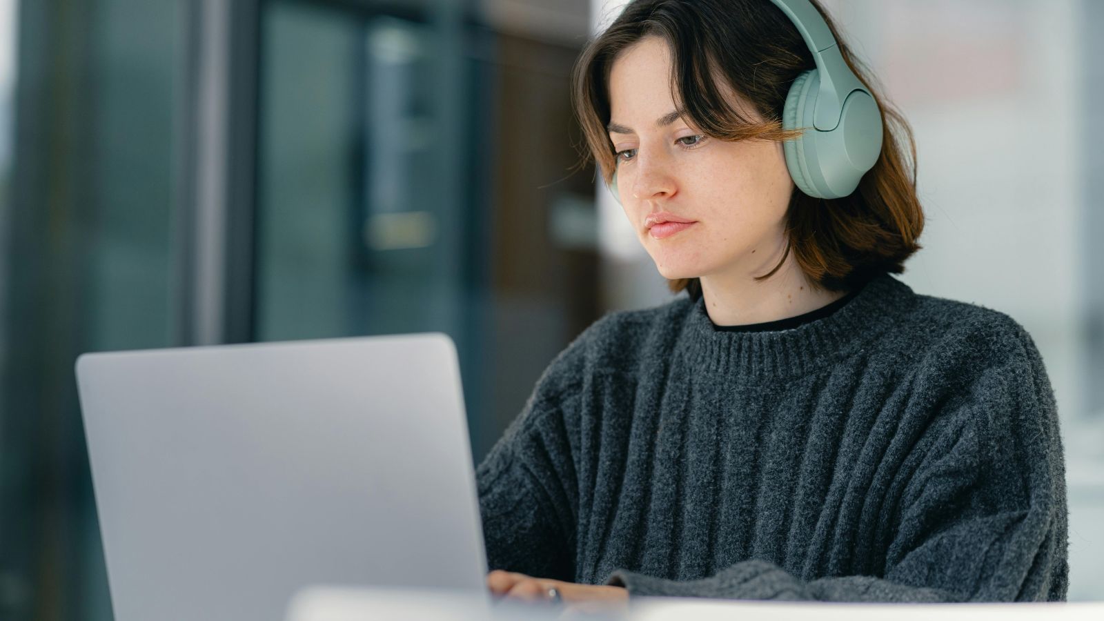 ERS introduces translation option for educational webinars - preview image